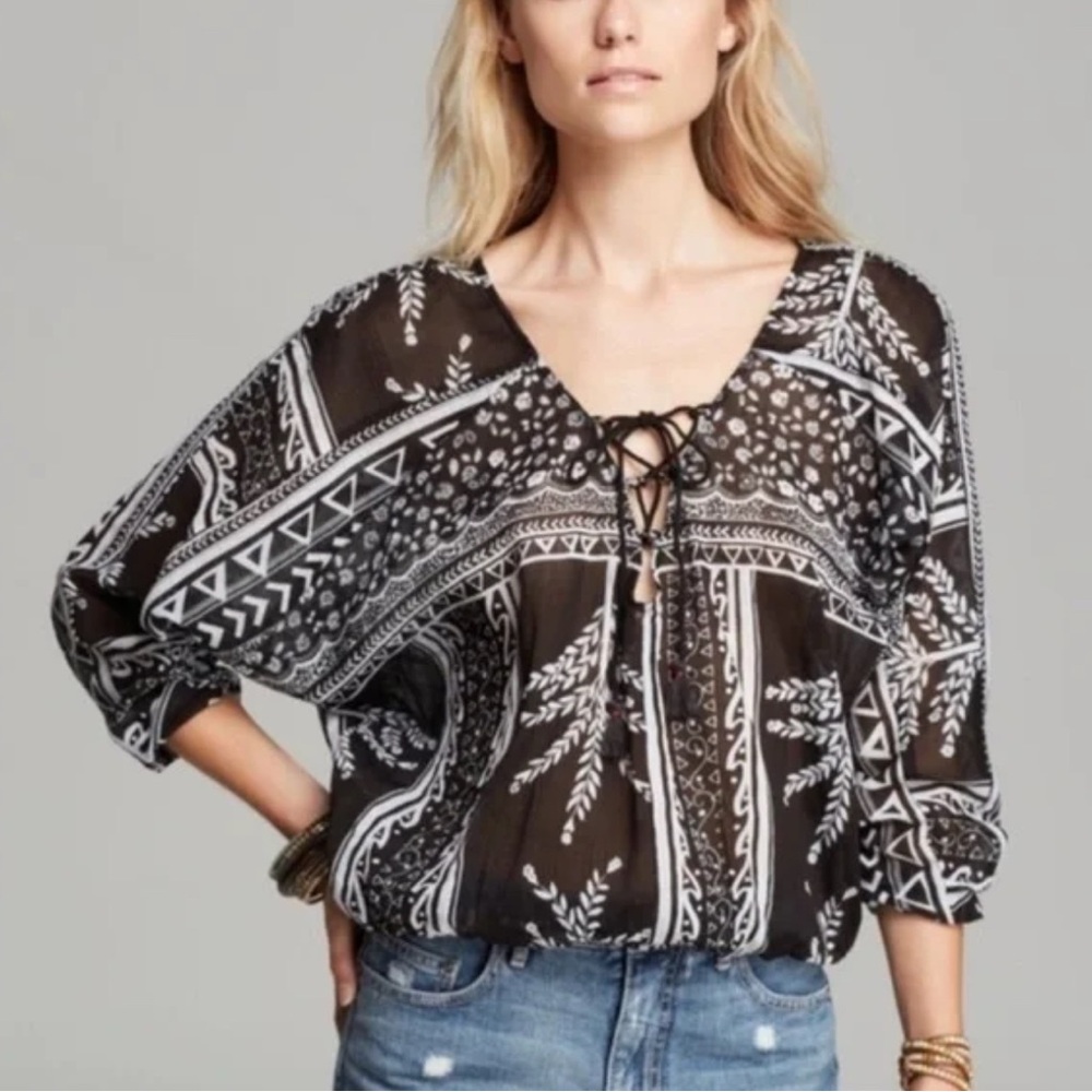 Free People / Yoyo Geo Blouse / M